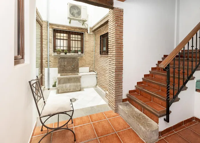 s Centro Historico A Los Pies De La Alhambra